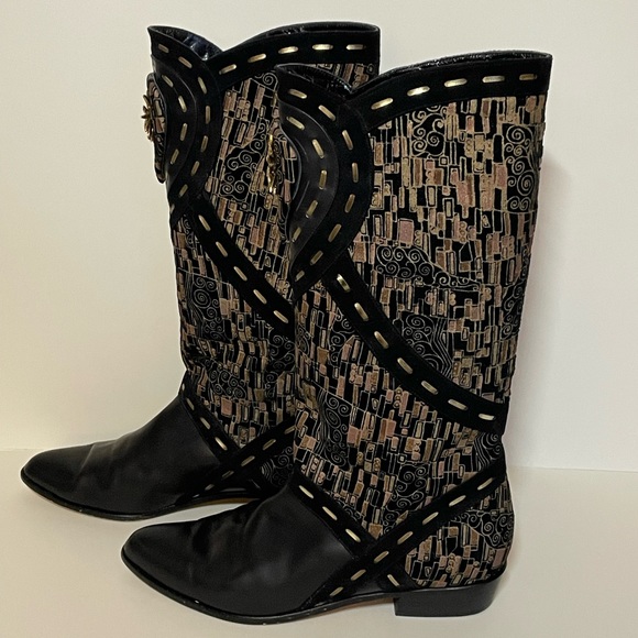 Spain Designer Black Suede Boots, 9 1/2 M - Picture 2 of 8